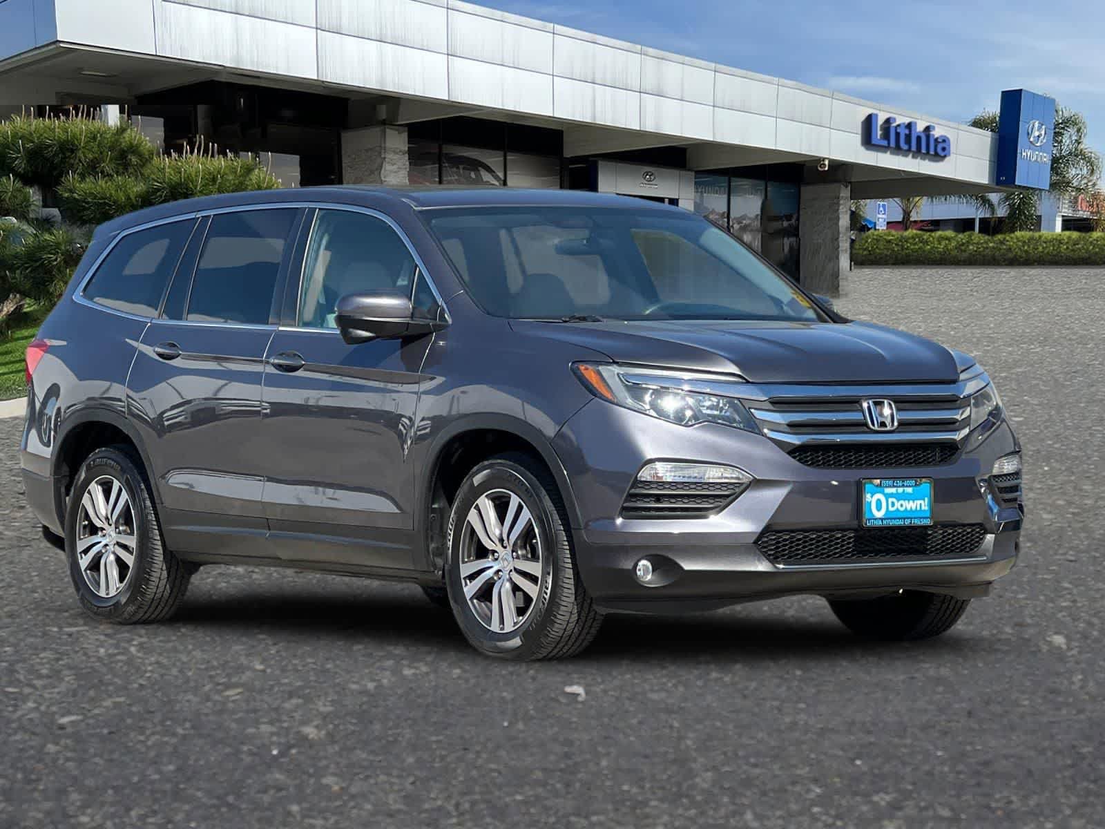 Used 2017 Honda Pilot EX image 10