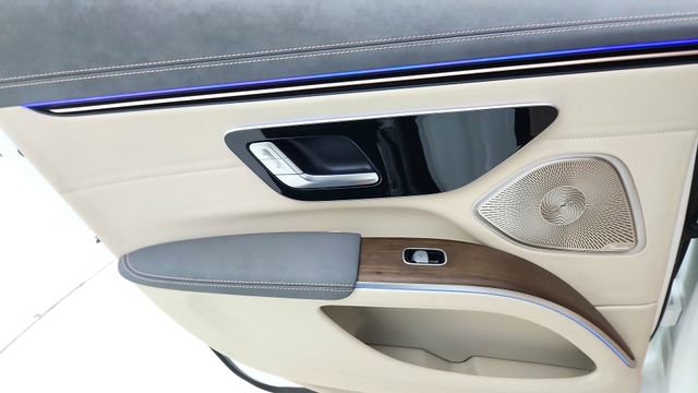 Used 2023 Mercedes-Benz EQS 450+ Sedan image 31