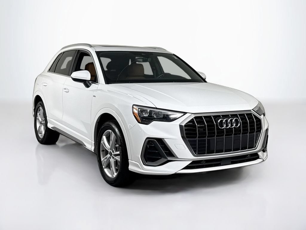 Used 2022 Audi Q3 2.0T Premium w/ Convenience Package AWD/4WD image 7
