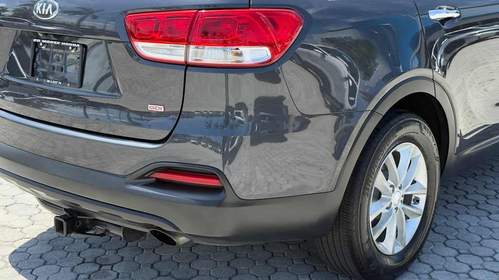 Used 2018 Kia Sorento FWD image 10