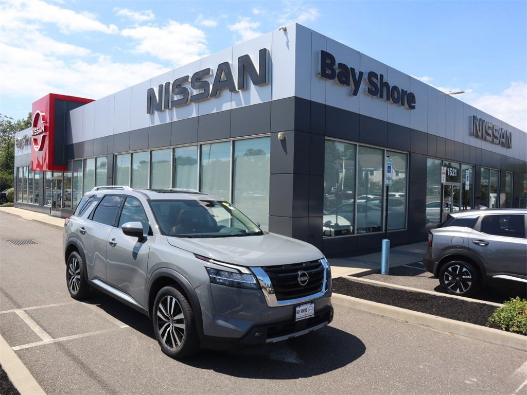 Certified 2023 Nissan Pathfinder Platinum