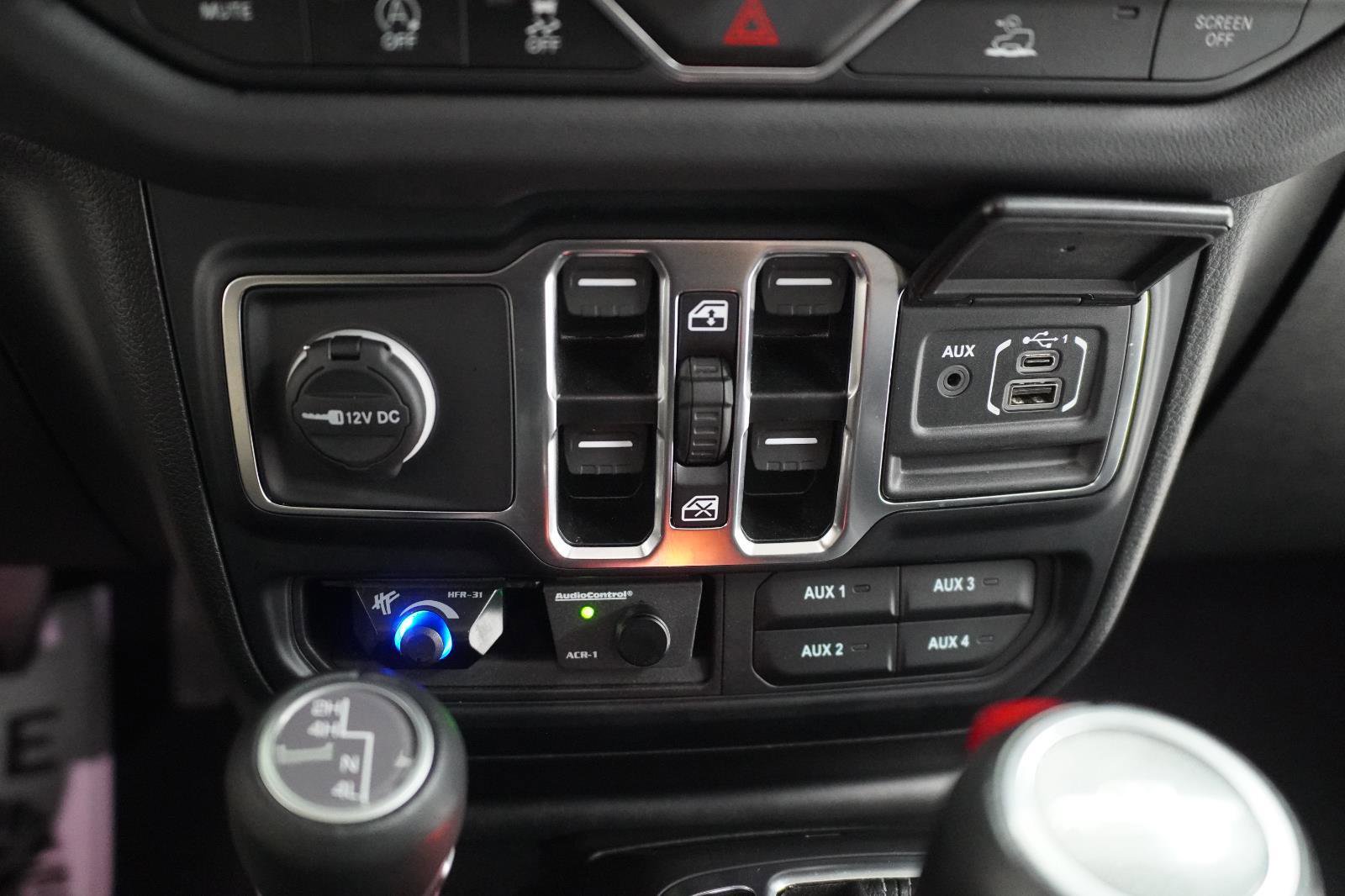 Used 2024 Jeep Gladiator Sport AWD/4WD image 20