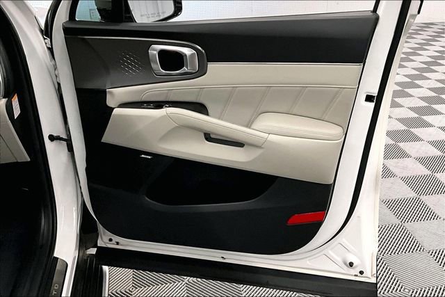 Used 2023 Kia Sorento SX Prestige image 20