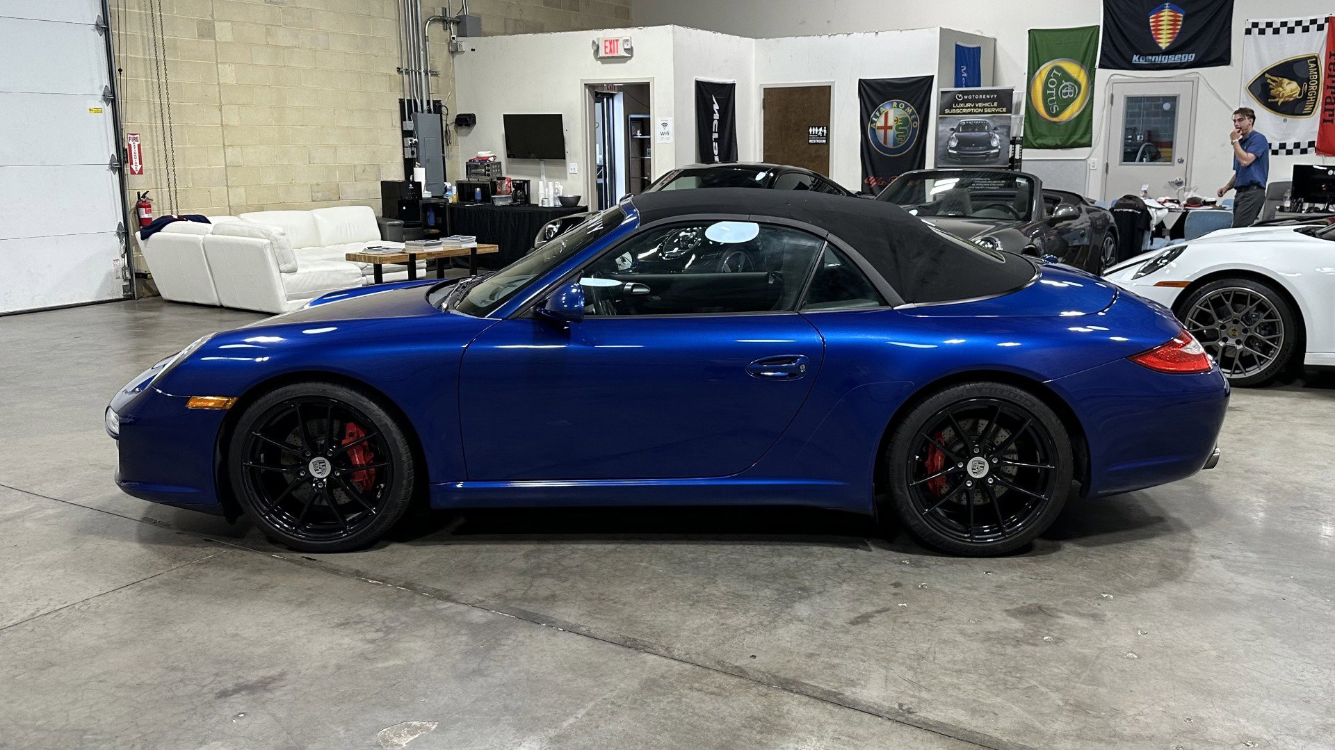 Used 2009 Porsche 911 Carrera S image 12