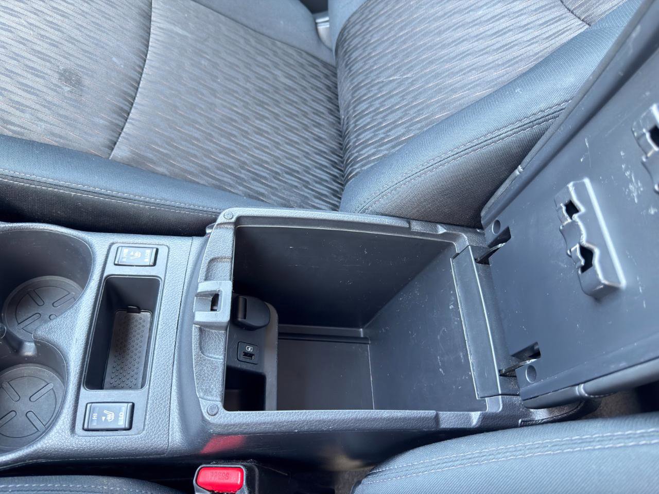 Used 2018 Nissan Rogue S w/ S Value Package image 47