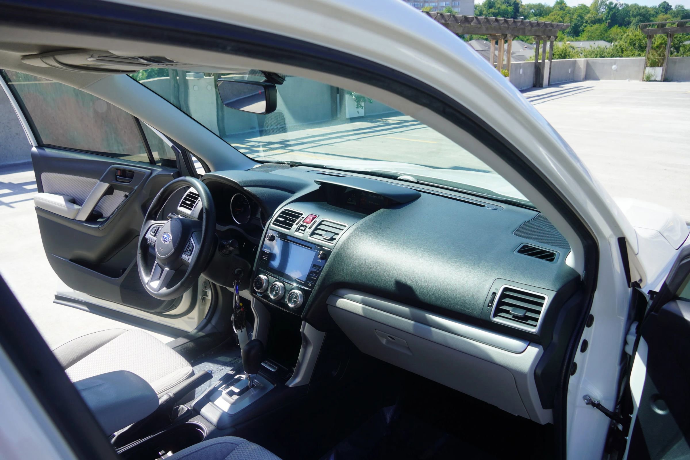 Used 2017 Subaru Forester 2.5i Premium w/ All-Weather Package image 11