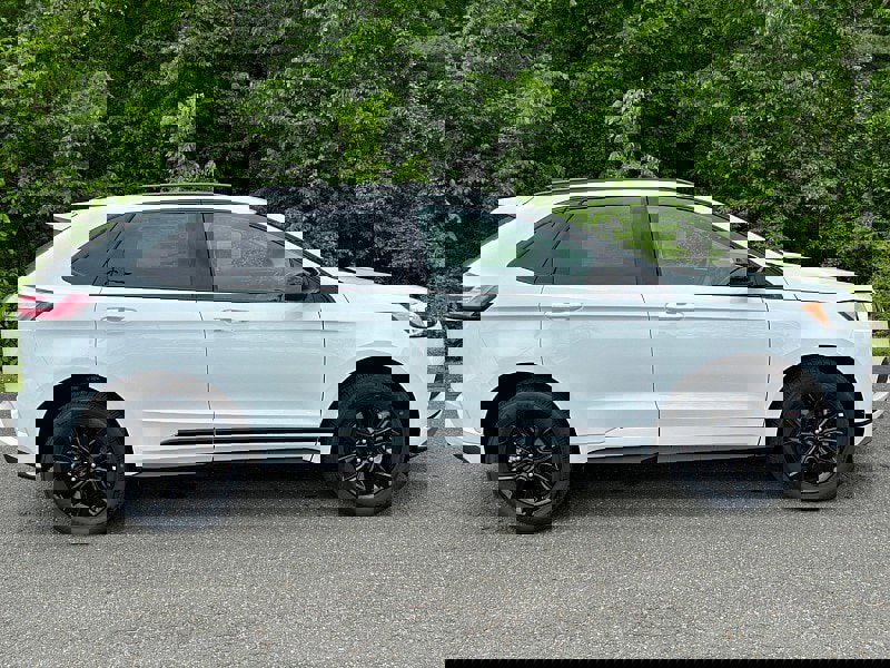 New 2024 Ford Edge SE w/ Black Appearance Package image 5