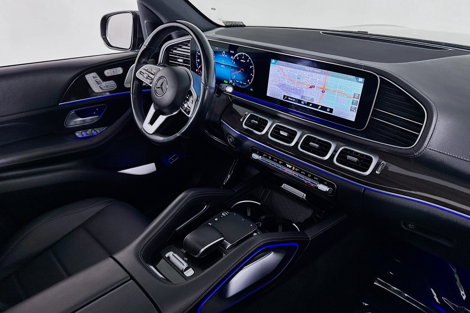 Used 2023 Mercedes-Benz GLS 450 4MATIC image 16