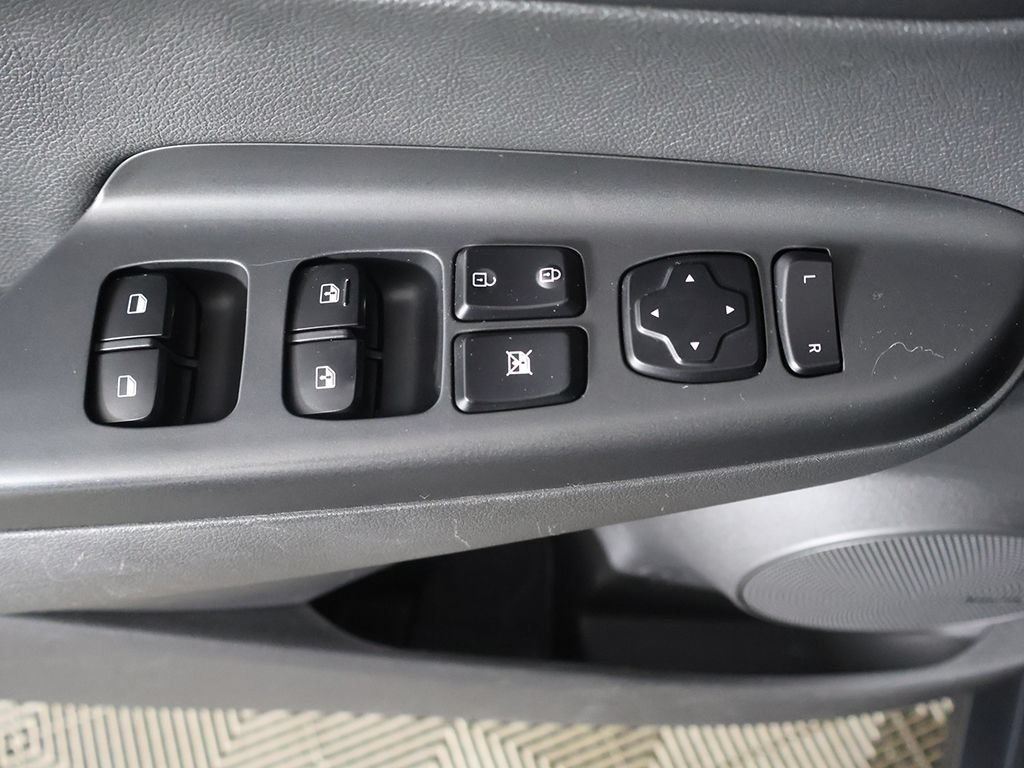 Used 2022 Hyundai Kona Limited w/ Cargo Package FWD image 36