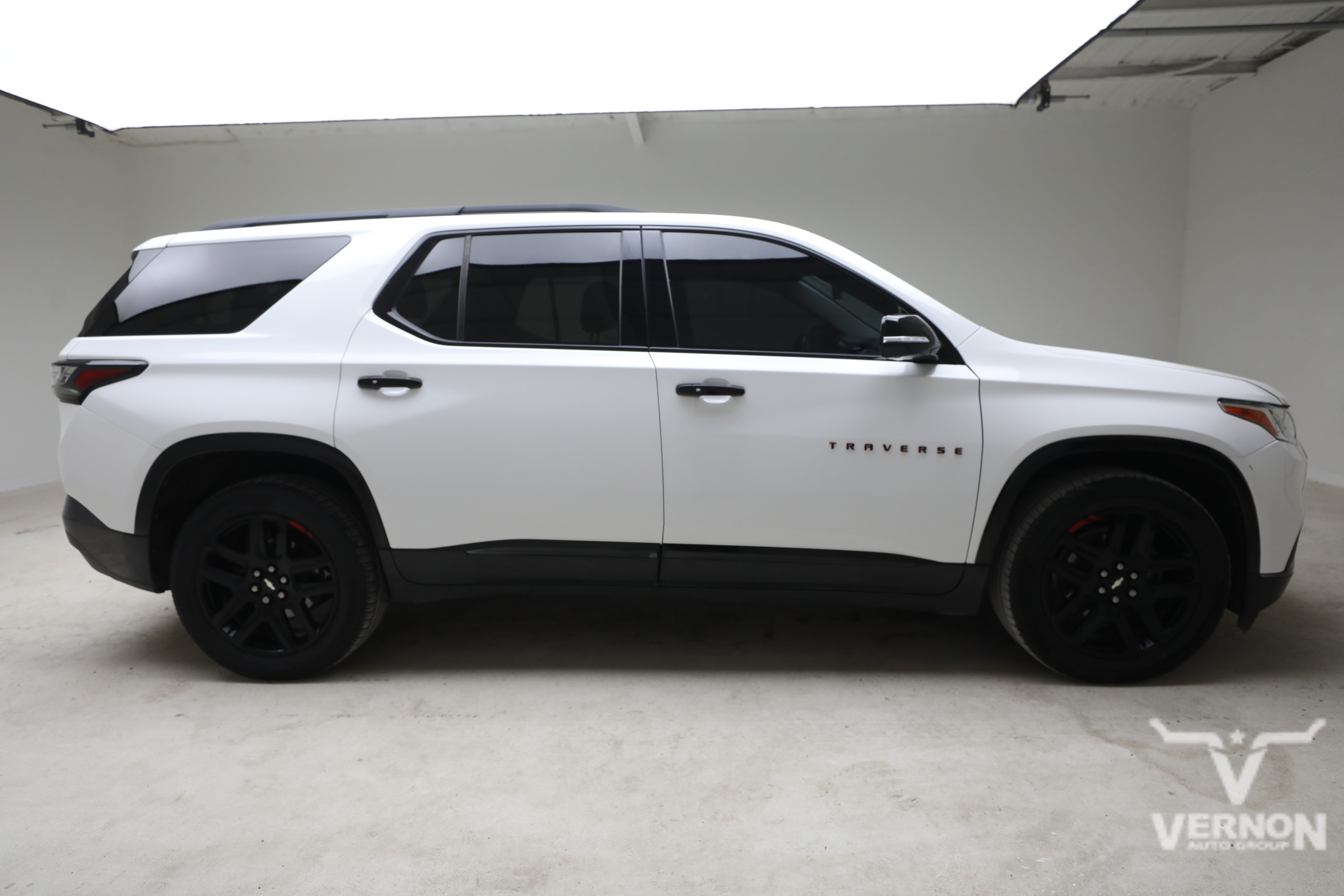 Used 2020 Chevrolet Traverse Premier w/ Redline Edition AWD/4WD image 6