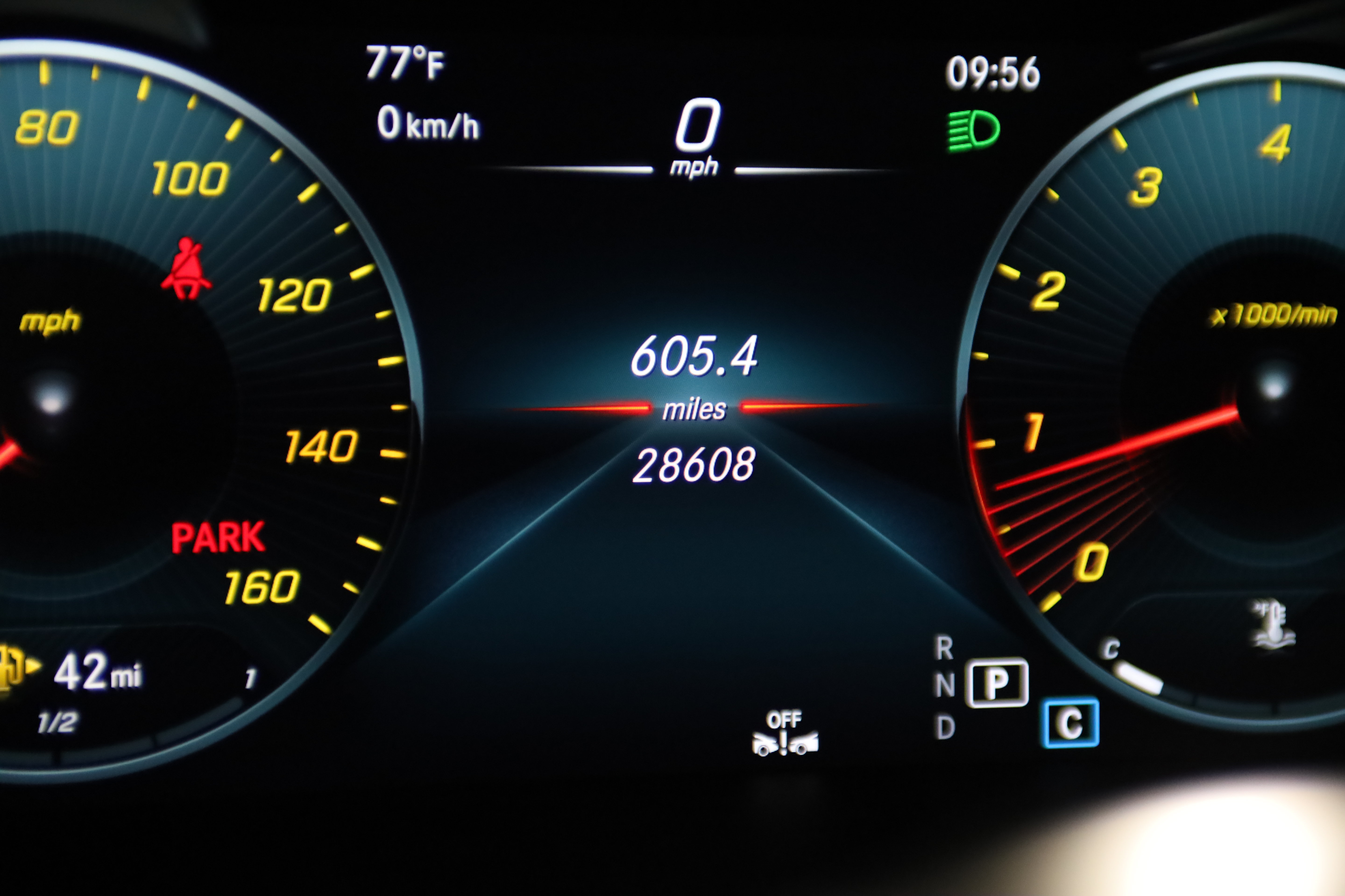 Used 2023 Mercedes-Benz GLC 300 4MATIC Coupe image 18