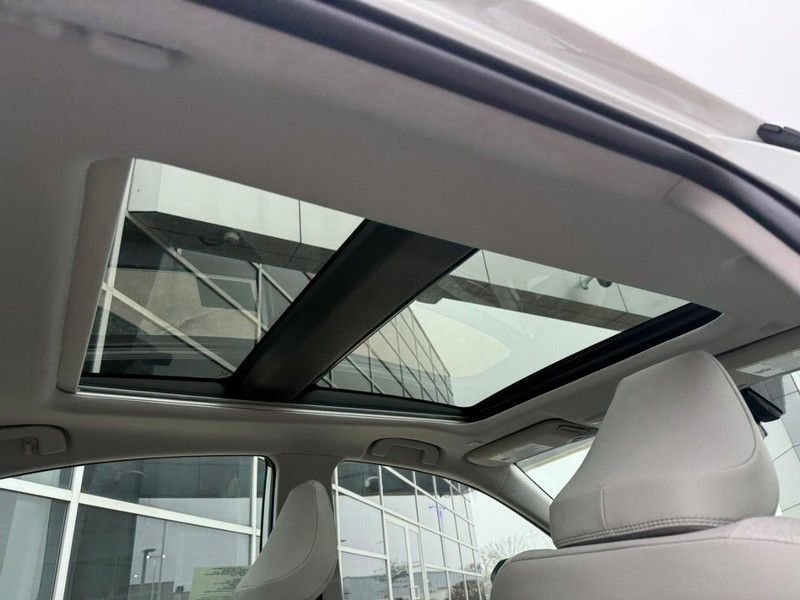 New 2026 Toyota Camry XLE AWD/4WD image 6