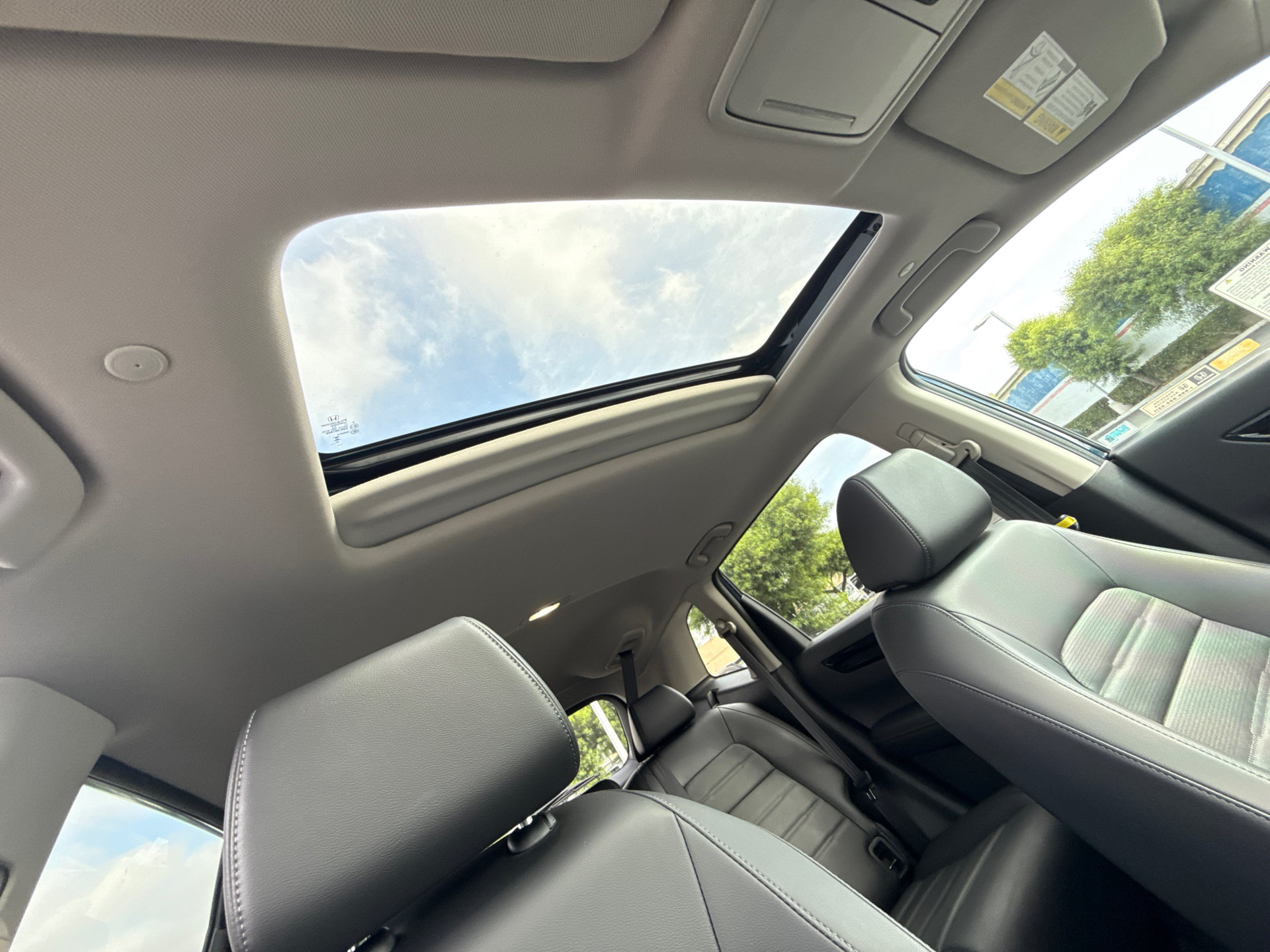 Used 2024 Honda CR-V EX-L image 15
