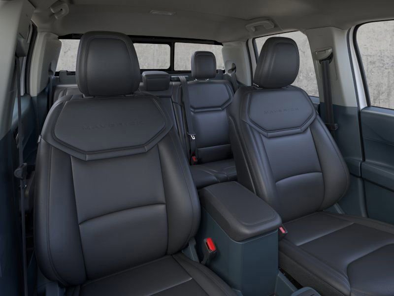 New 2026 Ford Maverick Lariat w/ Black Appearance Package image 13