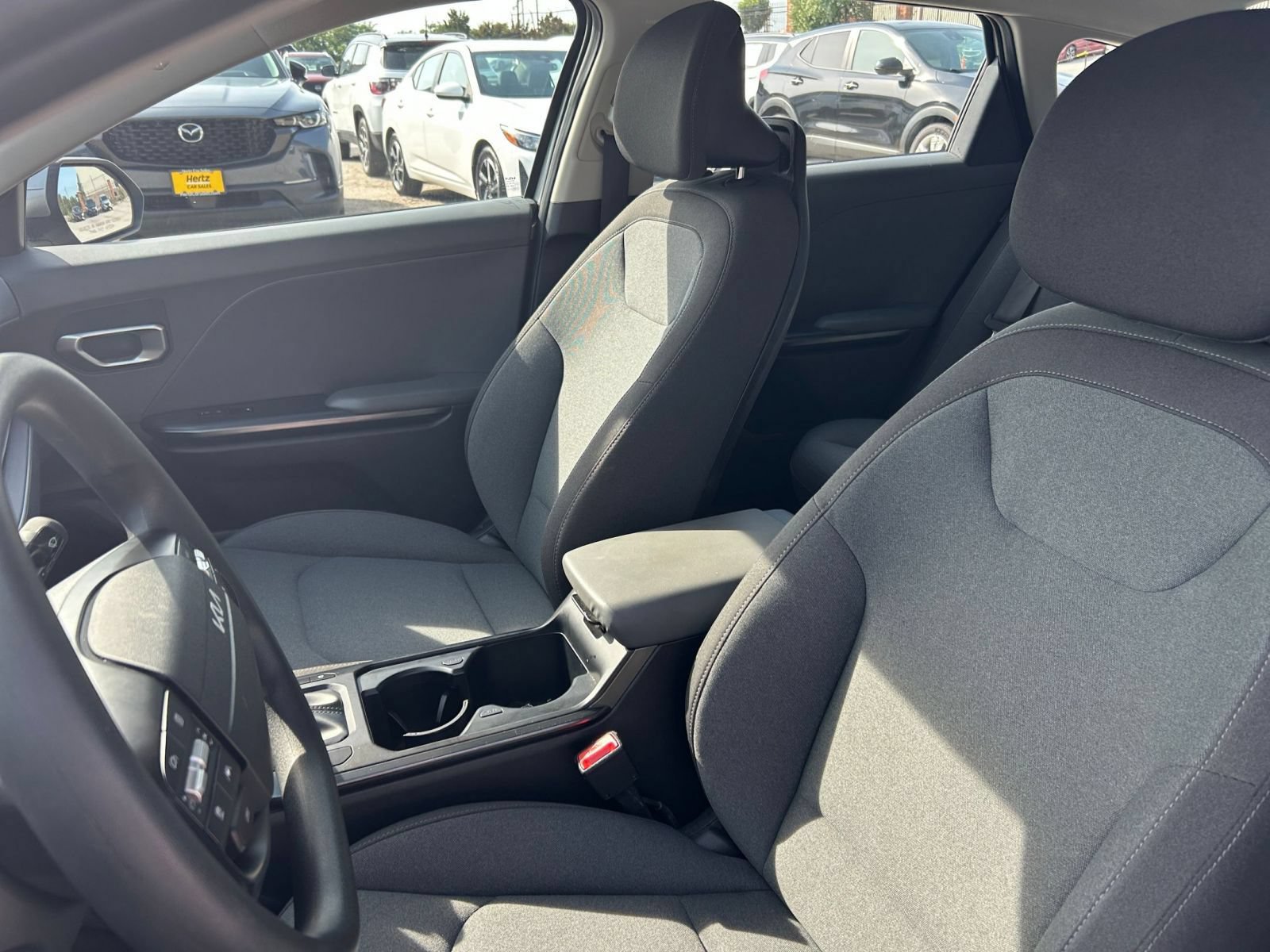Used 2025 Kia K4 FWD image 31