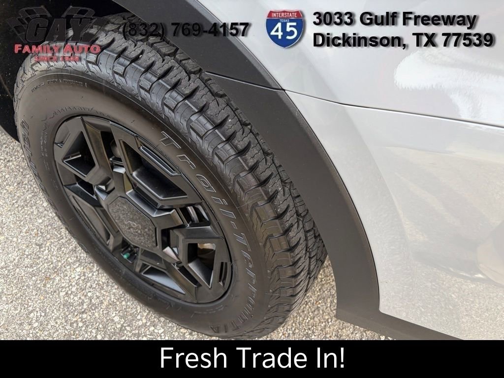 Certified 2025 Kia Sorento SX Prestige w/ Olive Brown Leather Package image 5