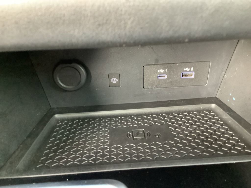 Used 2024 Nissan Pathfinder Platinum w/ Cargo Package image 27