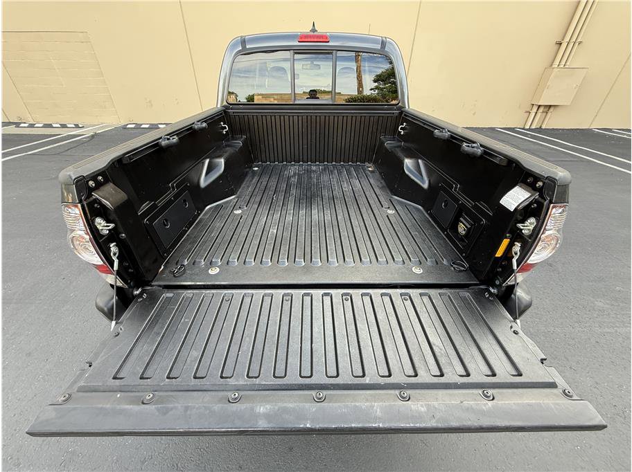 Used 2014 Toyota Tacoma 4x4 Double Cab w/ TRD Off-Road Package image 22