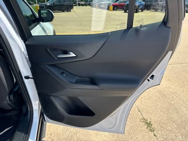 New 2027 Chevrolet Equinox LT w/ LPO, Floor Liner Package AWD/4WD image 23