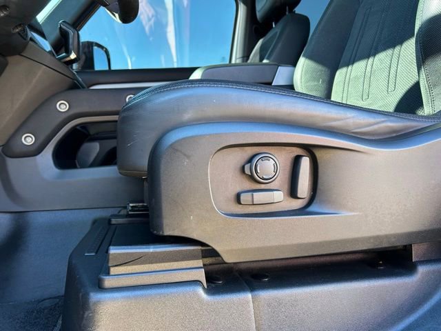 Used 2022 Land Rover Defender 90 V8 image 23
