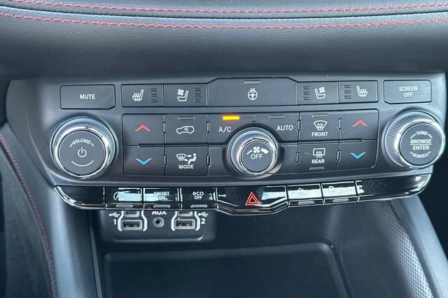 Used 2023 Dodge Durango GT image 23