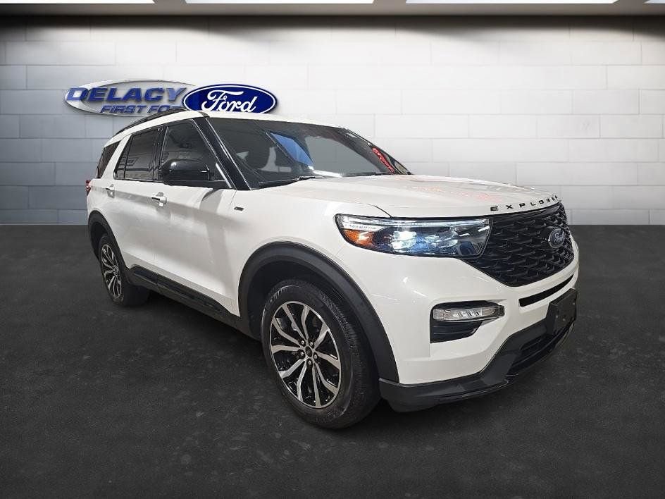 Used 2023 Ford Explorer ST-Line image 7