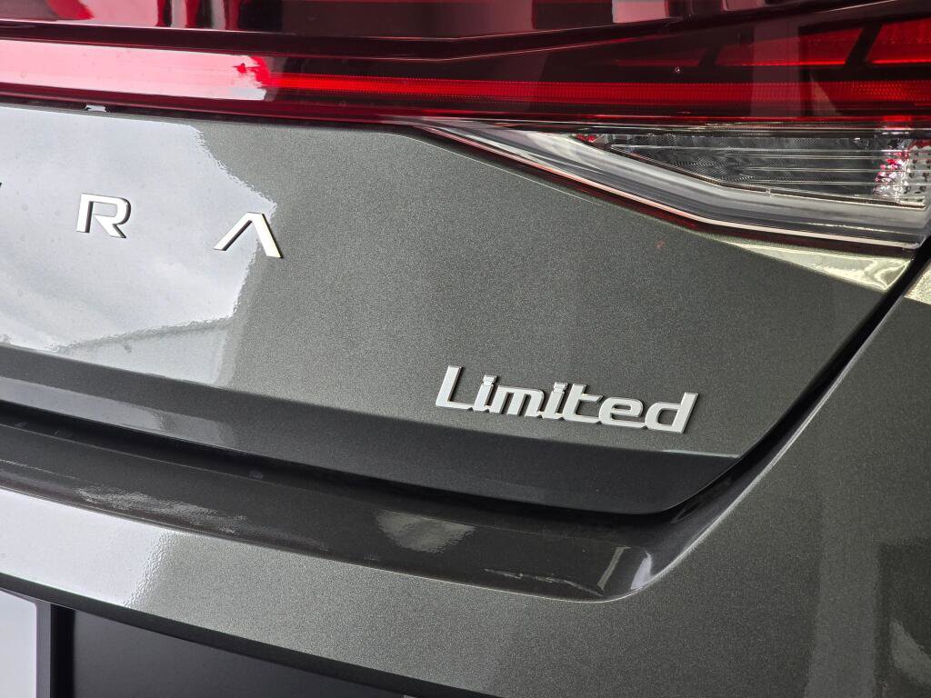 New 2026 Hyundai Elantra Limited FWD image 13