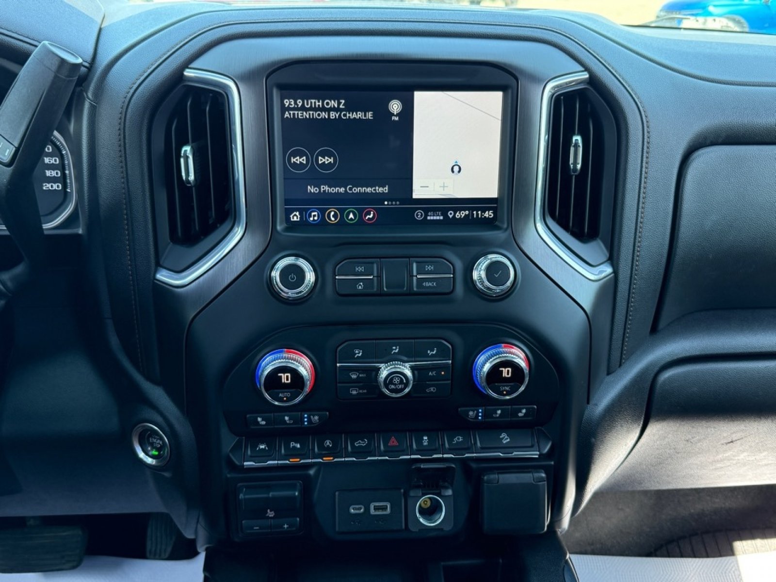 Used 2020 GMC Sierra 1500 AT4 w/ AT4 Premium Package AWD/4WD image 29