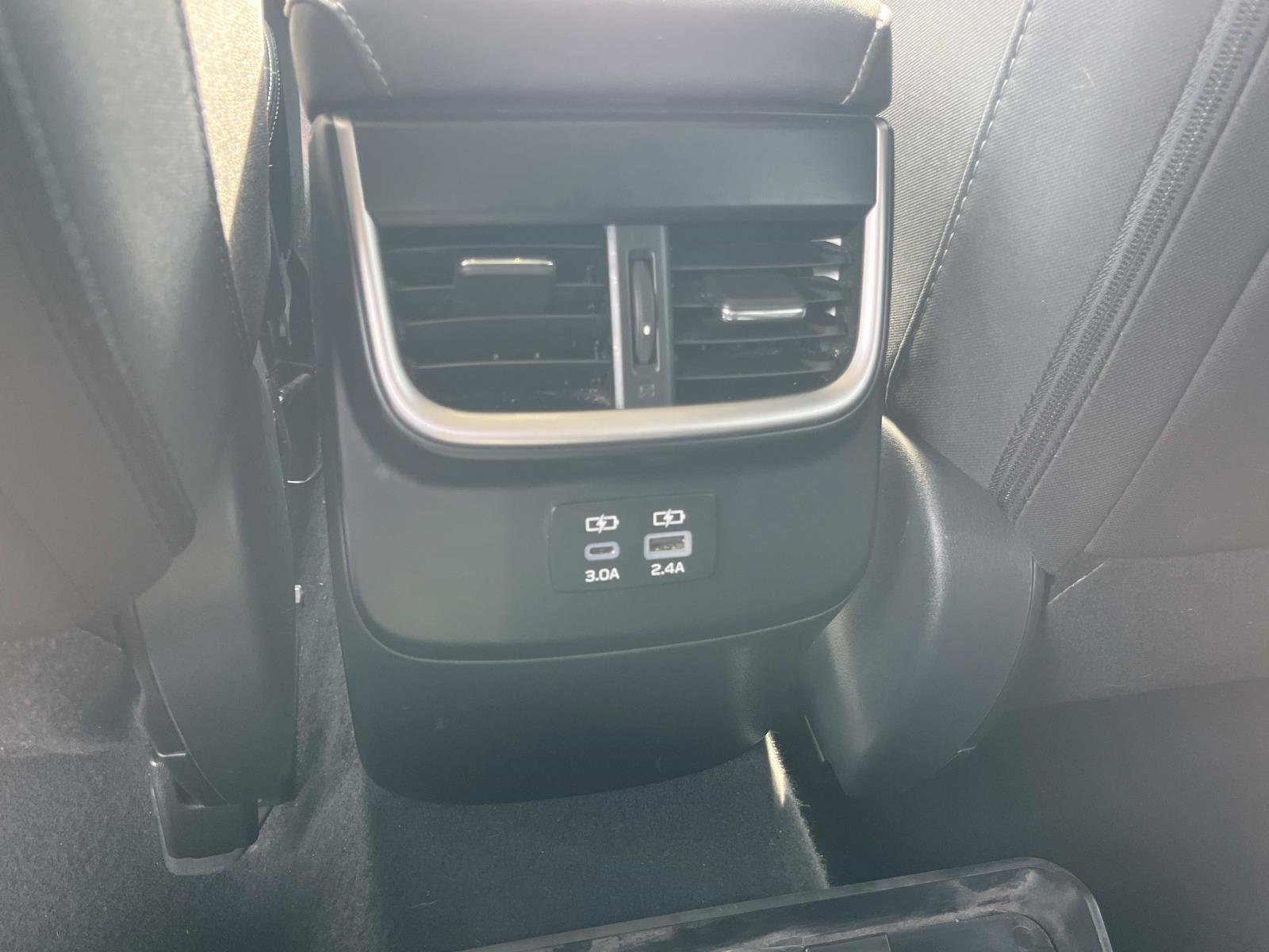 Used 2024 Subaru Outback Premium image 18