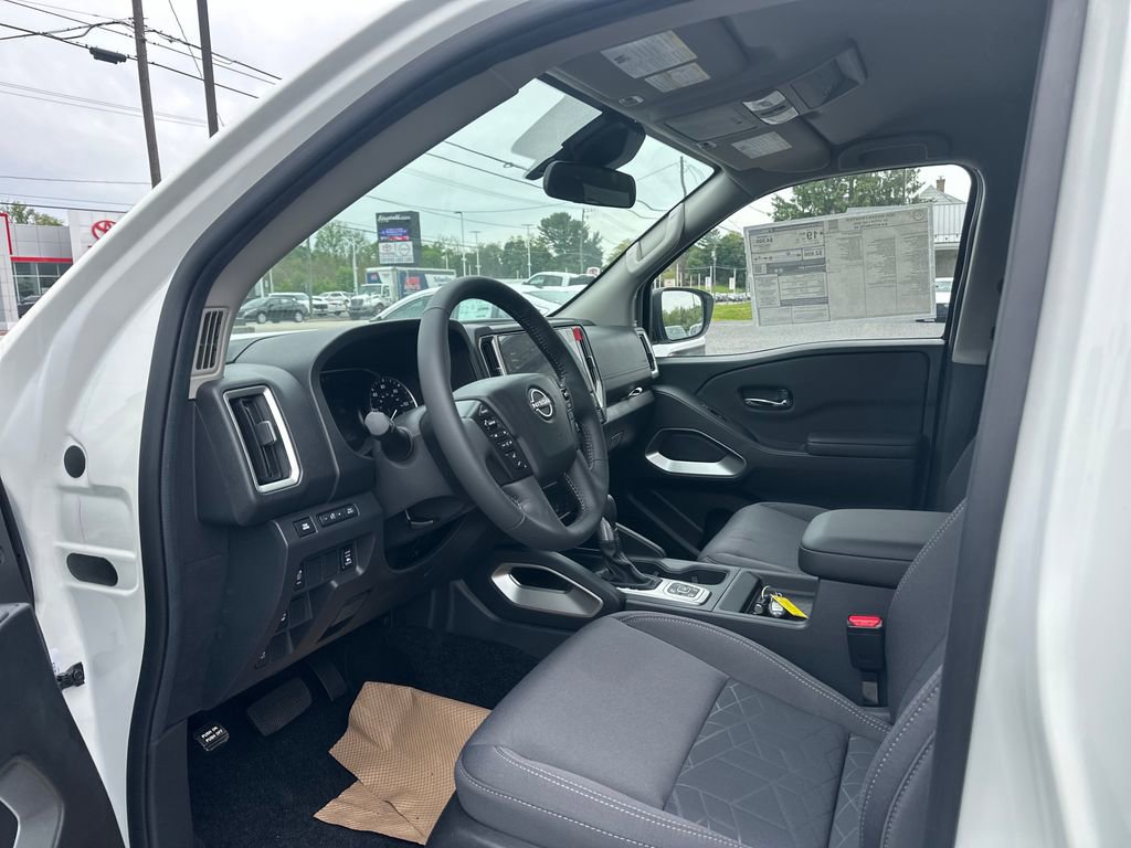 New 2026 Nissan Frontier SV AWD/4WD image 9