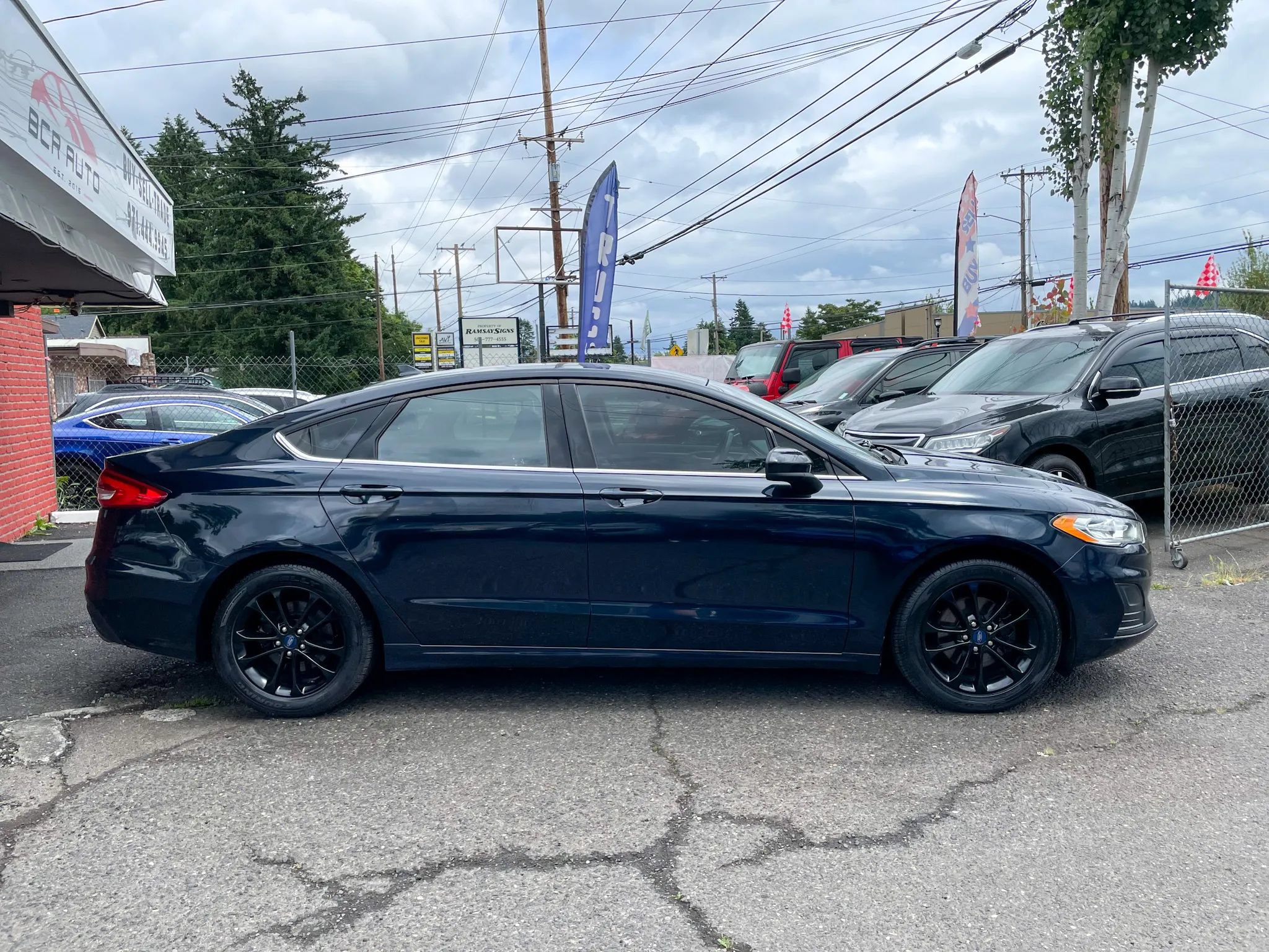 Used 2020 Ford Fusion SE FWD image 7