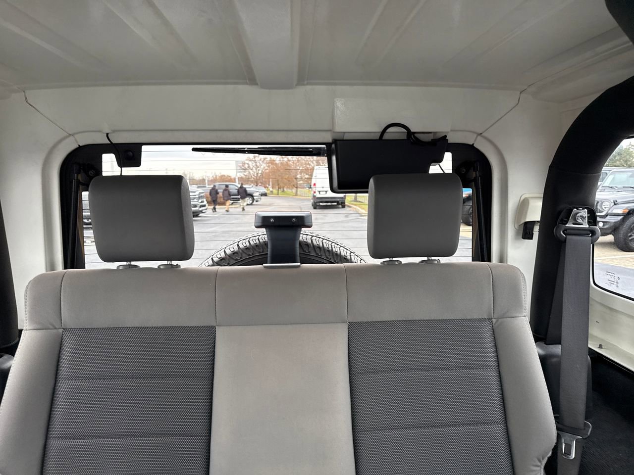 Used 2009 Jeep Wrangler X image 29