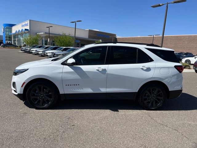 Used 2022 Chevrolet Equinox RS w/ Infotainment Package image 8
