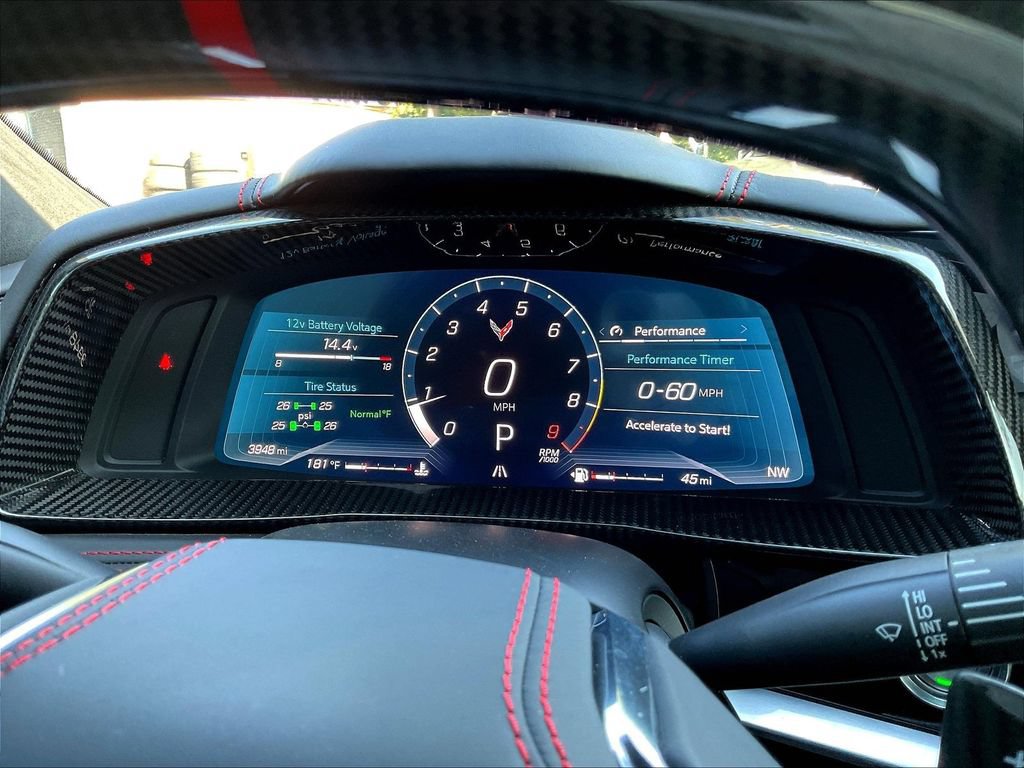 Used 2024 Chevrolet Corvette Z06 RWD image 11