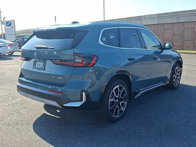 Certified 2026 BMW X1 xDrive28i w/ Technology Package AWD/4WD image 4
