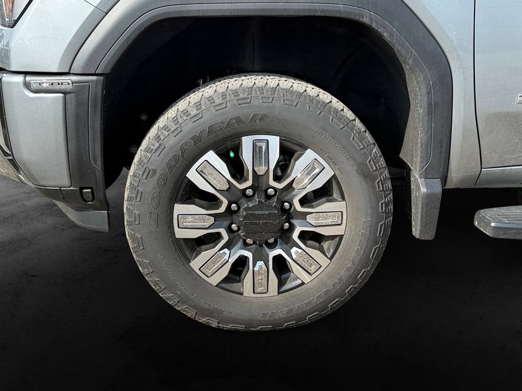 Used 2024 GMC Sierra 3500 Denali w/ Denali Reserve Package AWD/4WD image 13