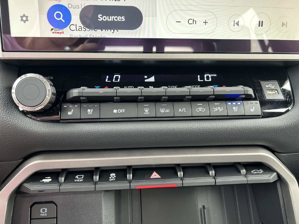 New 2026 Toyota Tundra Limited AWD/4WD image 40