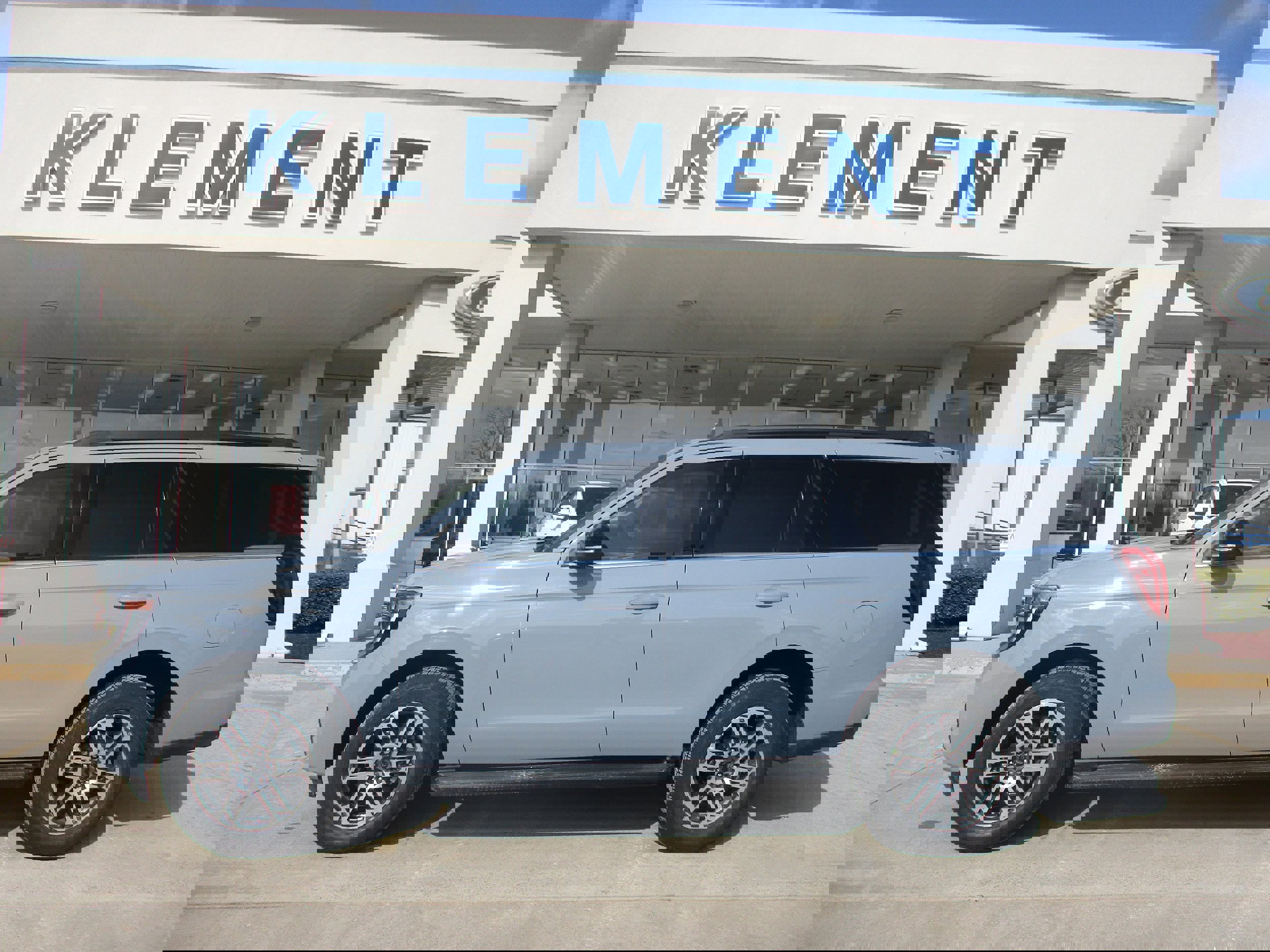 New 2026 Ford Expedition Active image 1