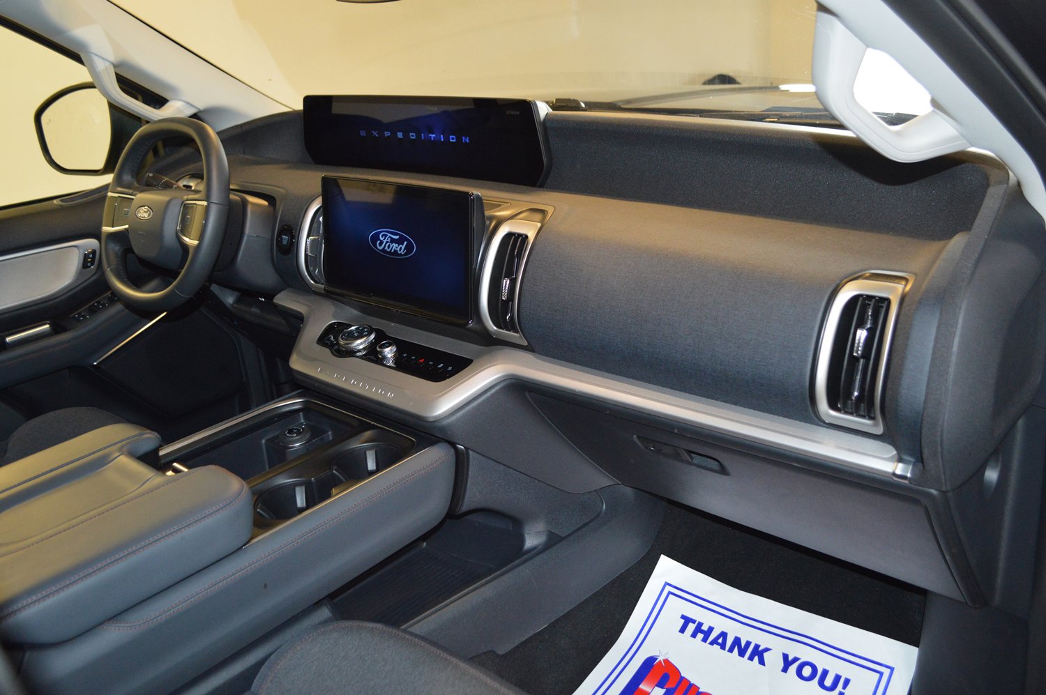 Used 2025 Ford Expedition Max Active image 10