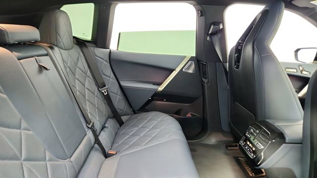 Used 2023 BMW iX M60 image 24