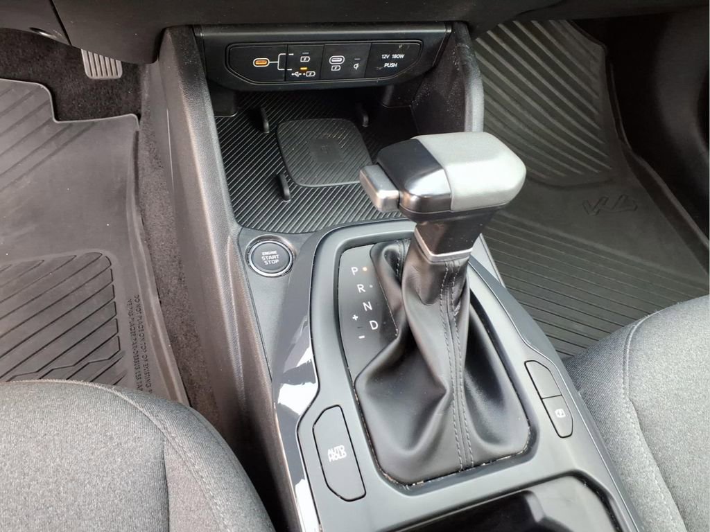 Used 2025 Kia K4 EX image 26