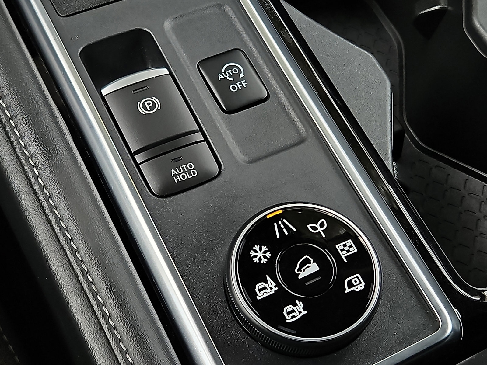 Certified 2023 Nissan Pathfinder SL image 23