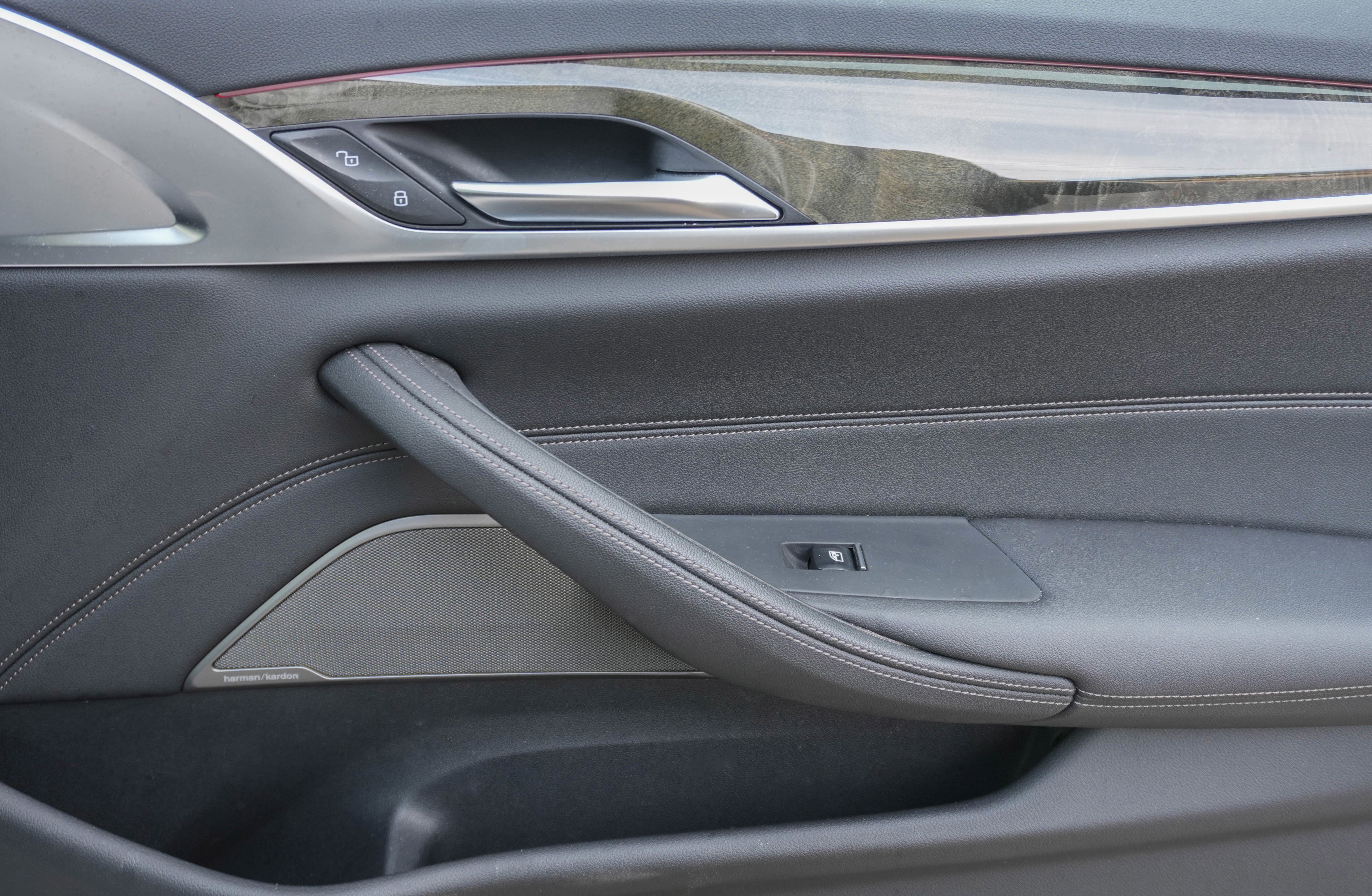 Certified 2023 BMW 530i xDrive w/ Premium Package image 29