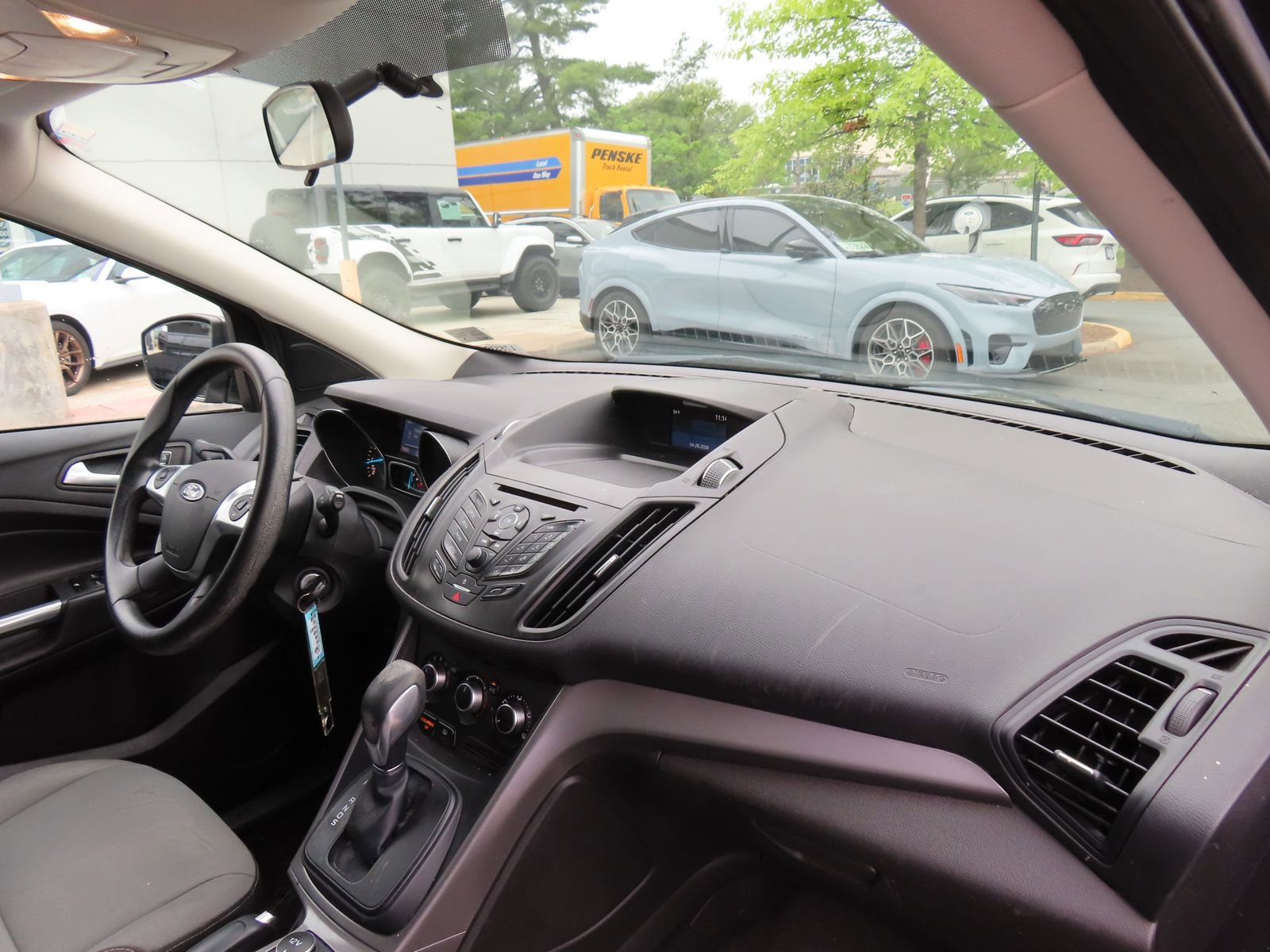 Used 2015 Ford Escape SE FWD image 16
