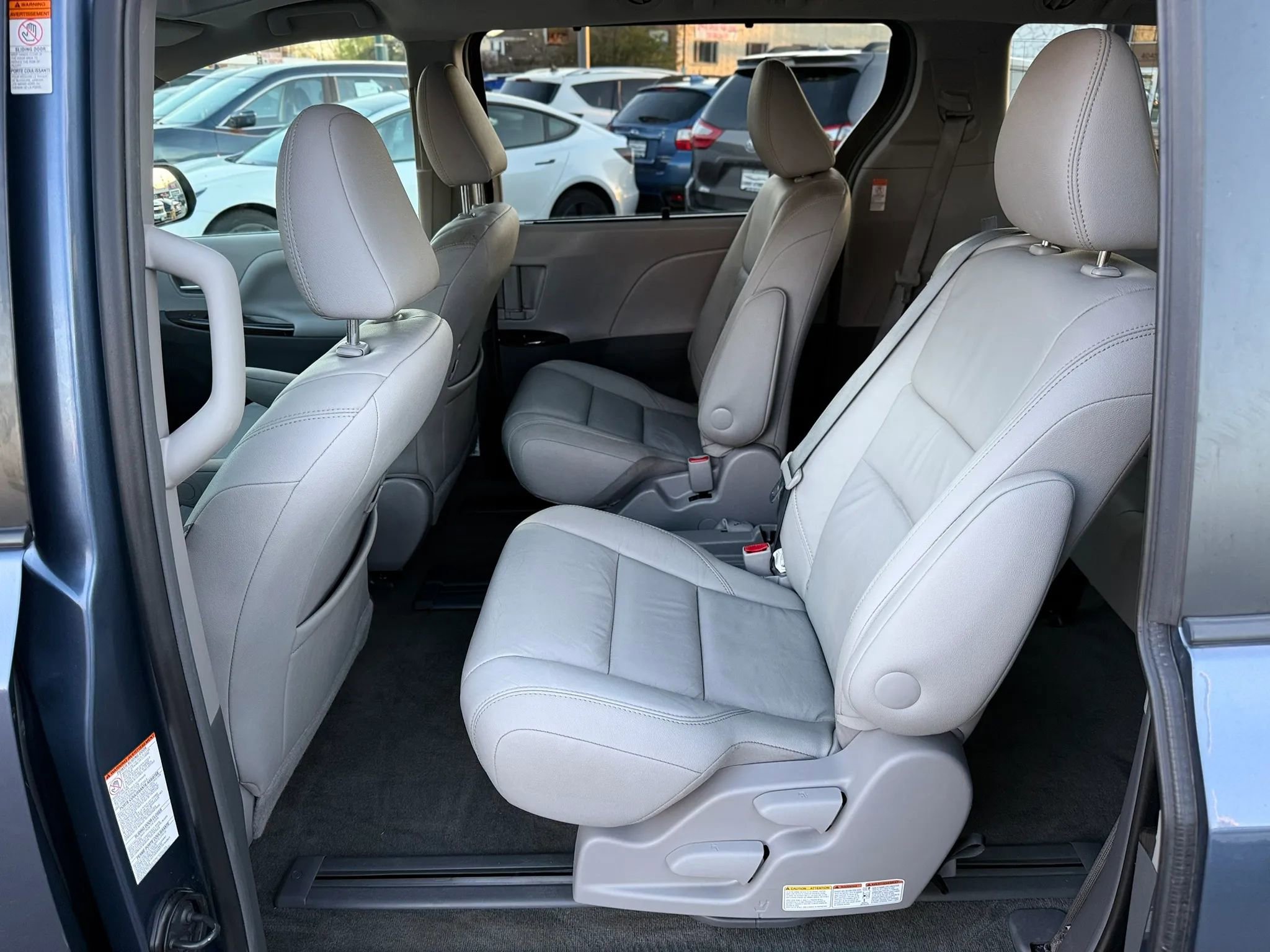 Used 2017 Toyota Sienna XLE w/ XLE Navigation Package FWD image 16