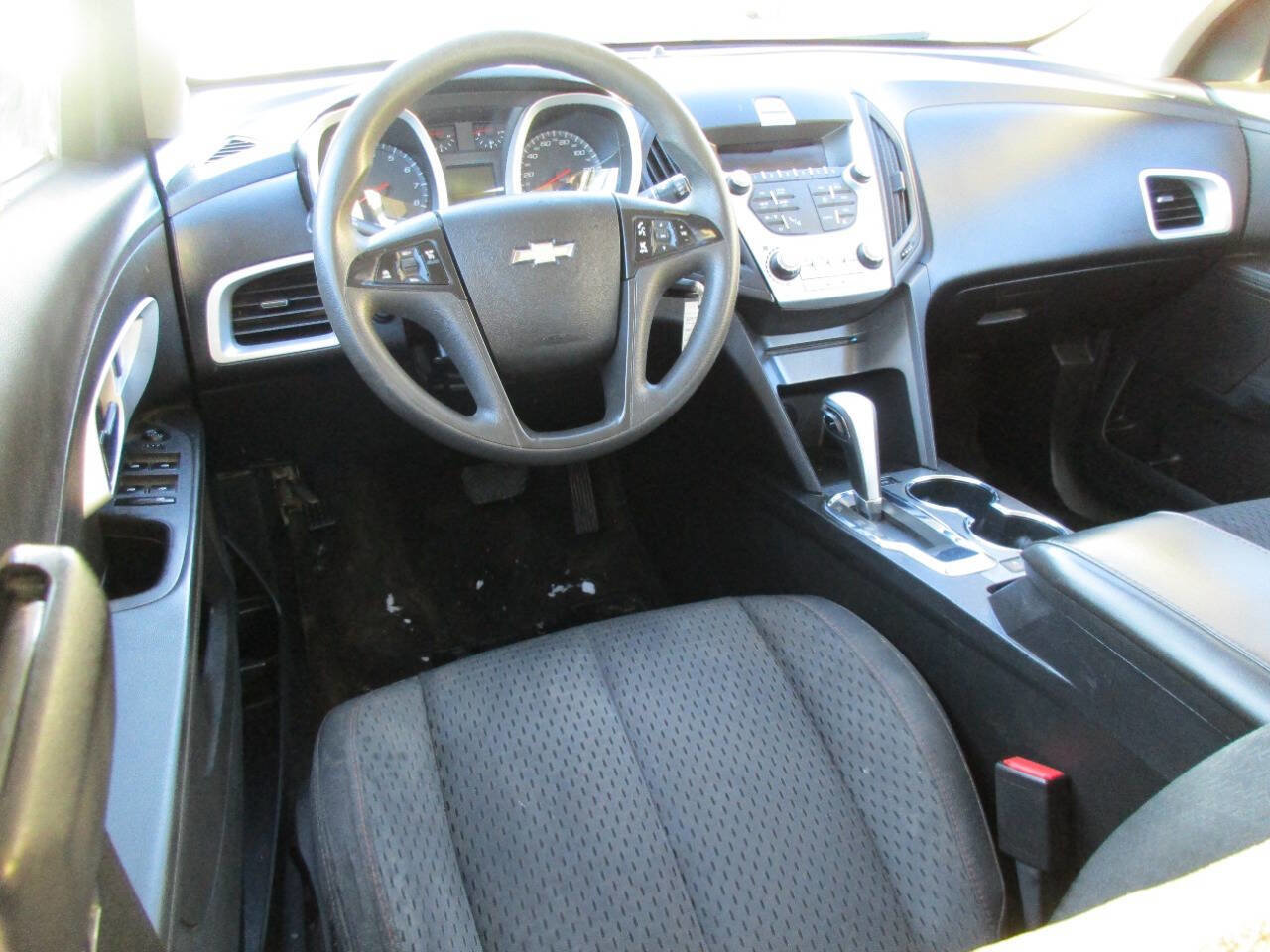 Used 2014 Chevrolet Equinox LS image 9
