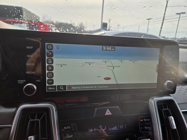 Used 2023 Kia Sorento S w/ Panoramic Sunroof Package image 13