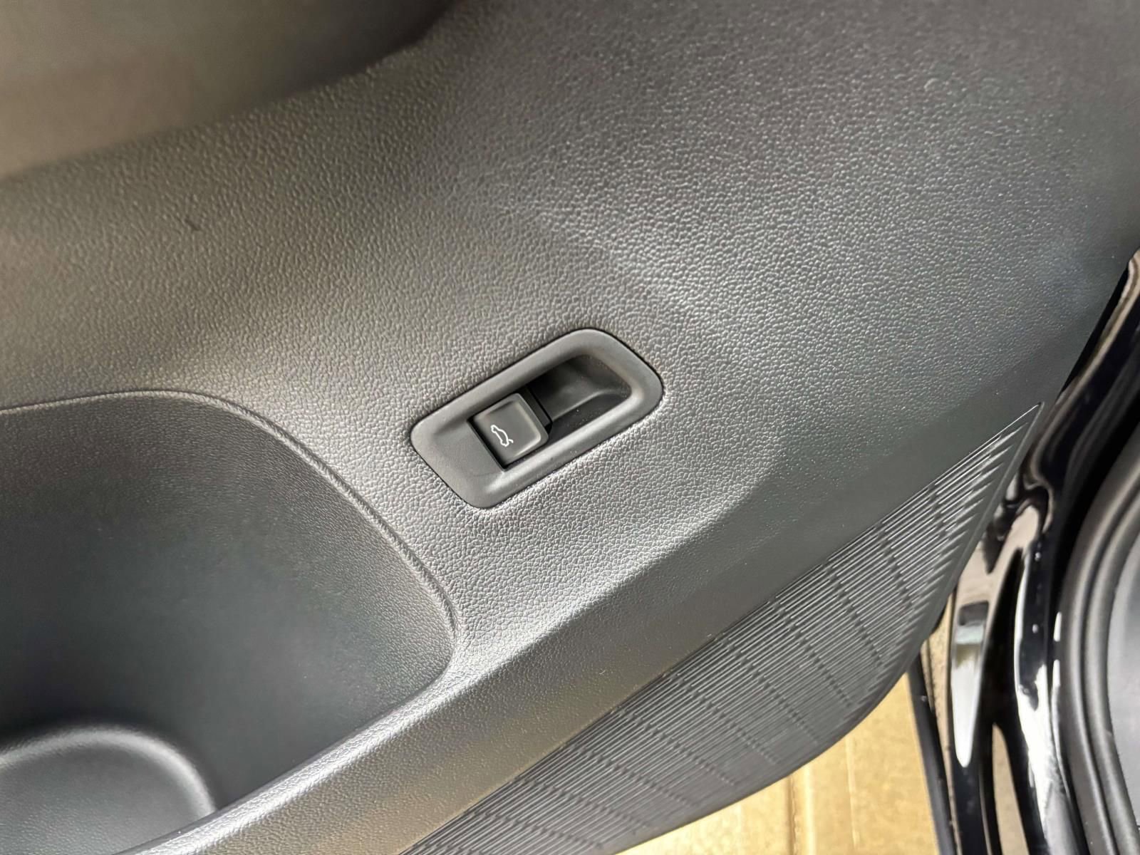 New 2026 Volkswagen Atlas Cross Sport SEL Premium R-Line image 14