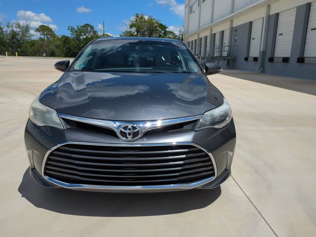 Used 2016 Toyota Avalon XLE FWD image 2