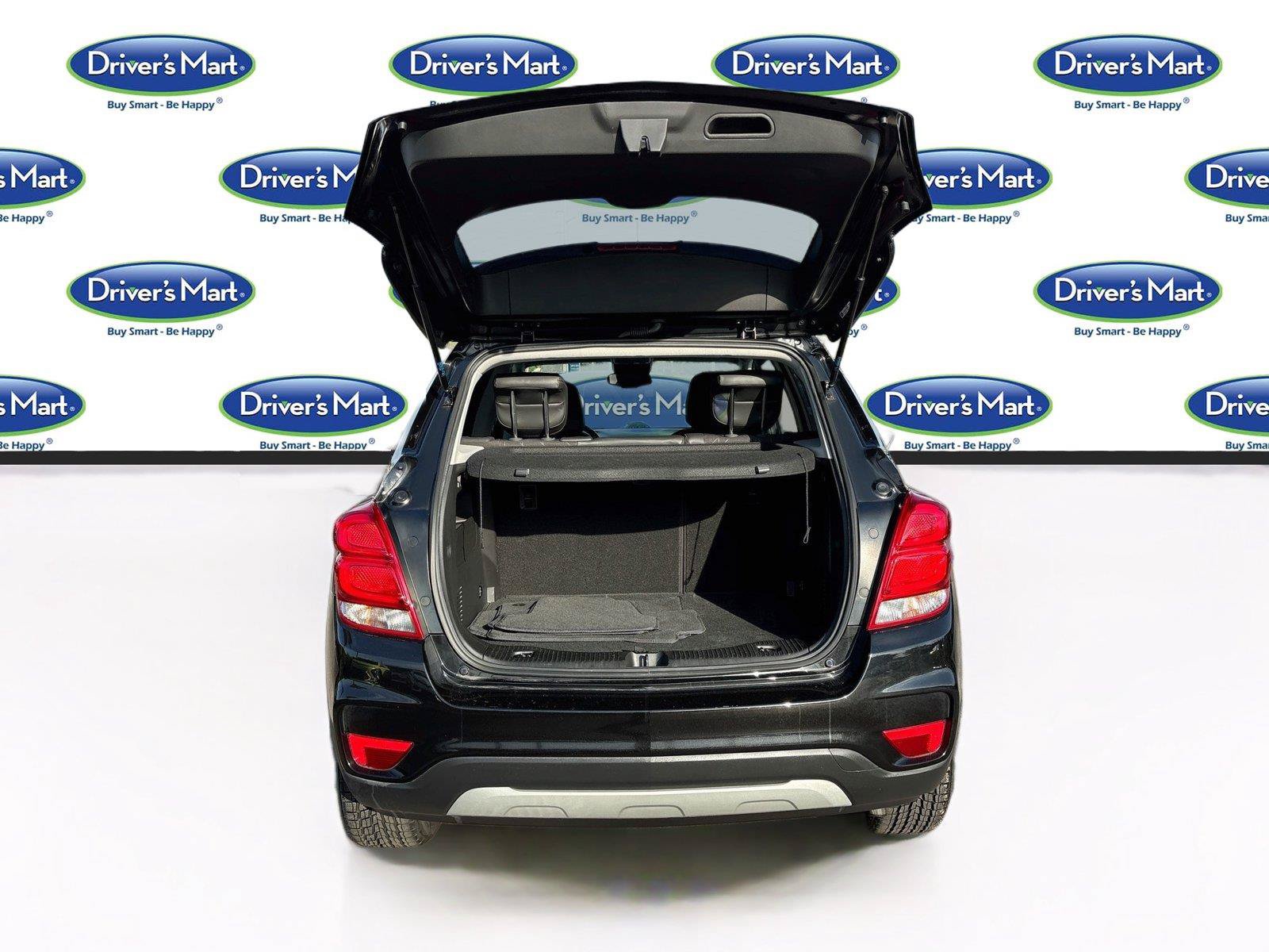 Used 2020 Chevrolet Trax LT w/ Redline Edition FWD image 23